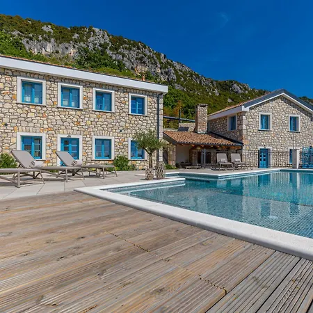 72 By Interhome Villa