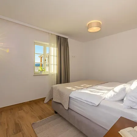 72 By Interhome Villa